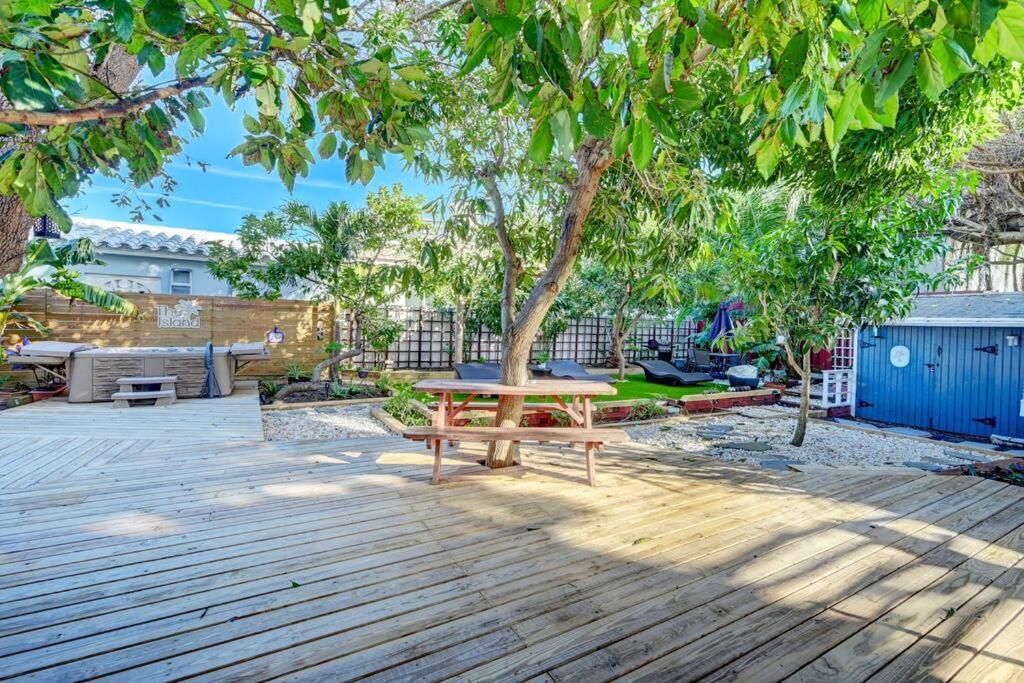 Garden Beach Studio @The Island Дірфілд-Біч Екстер'єр фото